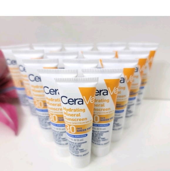 24 tubes CeraVe Hydrating Mineral Sunscreen SPF 30 FACE SHEER TINT 0.17 oz - Picture 2 of 4